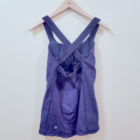 Lululemon active top - Picture 2 of 8